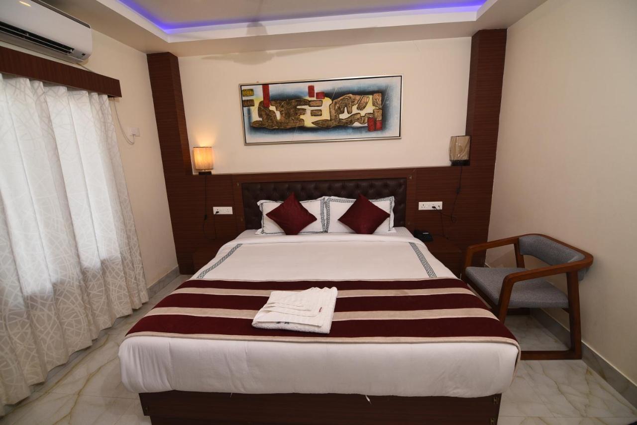 Ariees Grand Hotel Port Blair Exterior photo